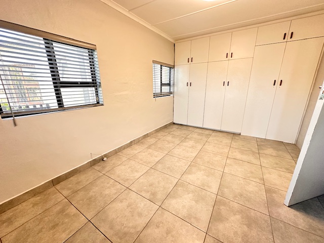 To Let 1 Bedroom Property for Rent in Kidds Beach Eastern Cape
